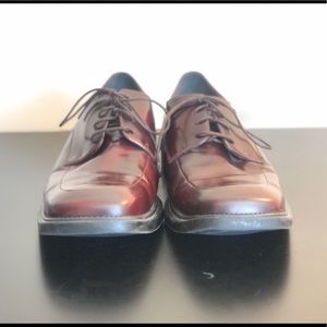 Kenneth Cole New York Men's Merge Oxfords Size 10.5 Medium/burgundy, (Used)